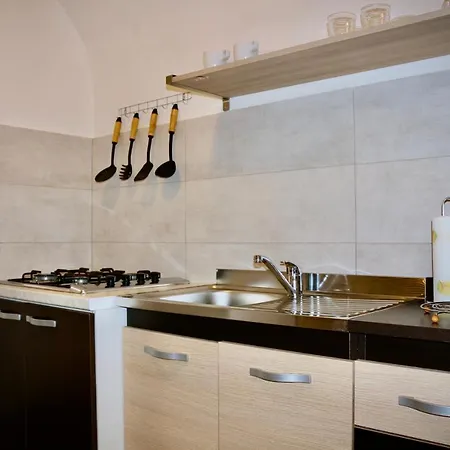 House Apartment *
