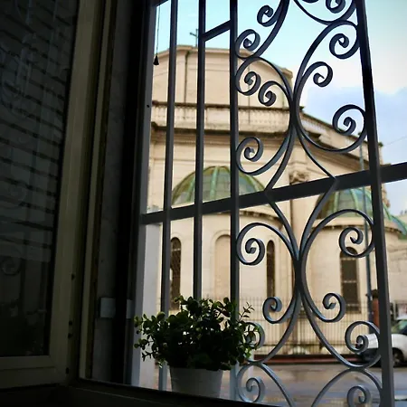 House Apartment *